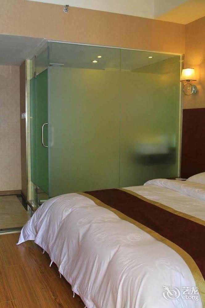 Helun Hotel Ченду Екстер'єр фото